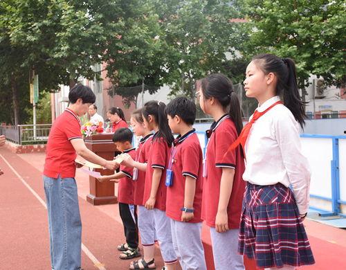 热门大瓜每日更新校园网红,每日热门大瓜新鲜速递